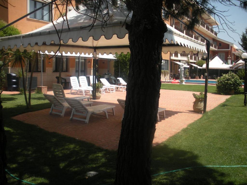 Hotel La Perla Del Gargano 산 조반니 로톤도 외부 사진